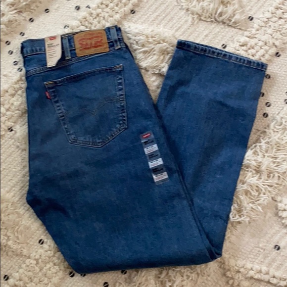 Levis - Picture 1 of 5